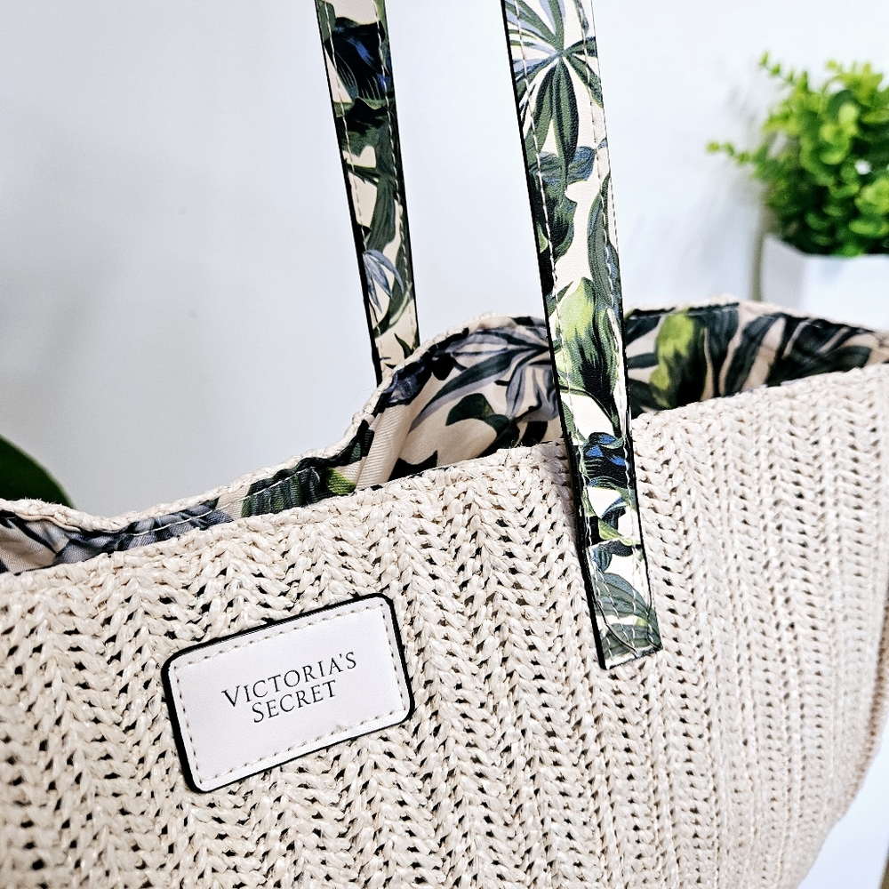 Victorias Secret Straw Tote - Picture 7 of 17